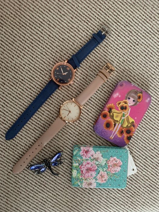 Нови дамски обеци , часовник , гривни и колие