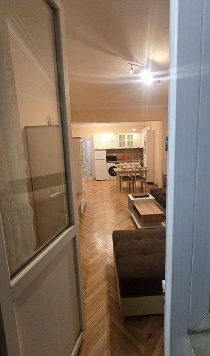 Дава се под наем Двустаен апартамент в София, Център - 55 кв.м за 698.19 € - Снимка #4