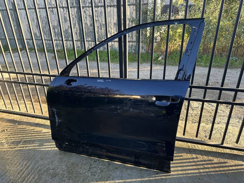 Usa stanga fata Volkswagen Touareg / Porsche Cayenne 7P 2010-2018