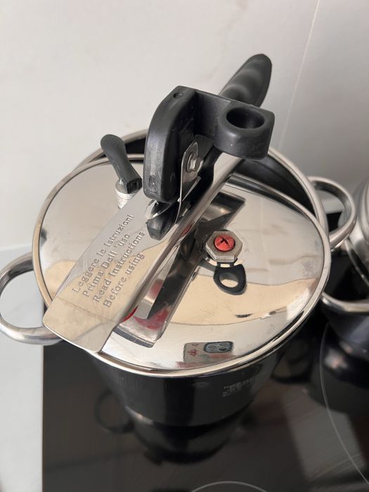 Кастрюли + скороварка, 2 в 1.