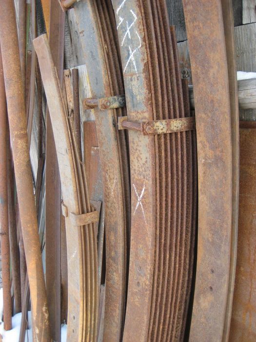 продам  рессоры  и  листы