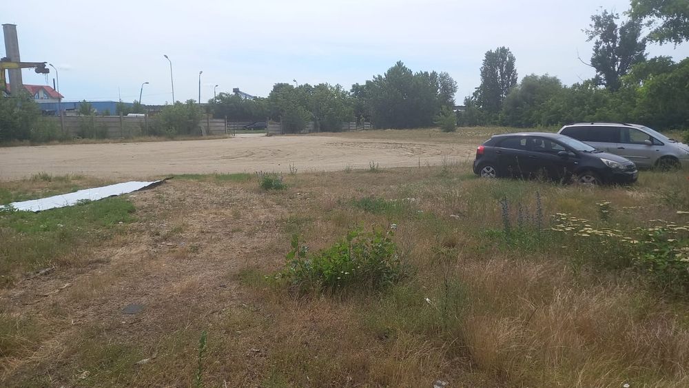 Teren și casă zona A