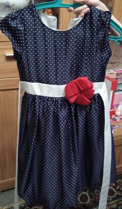 платья для девочек новогодние