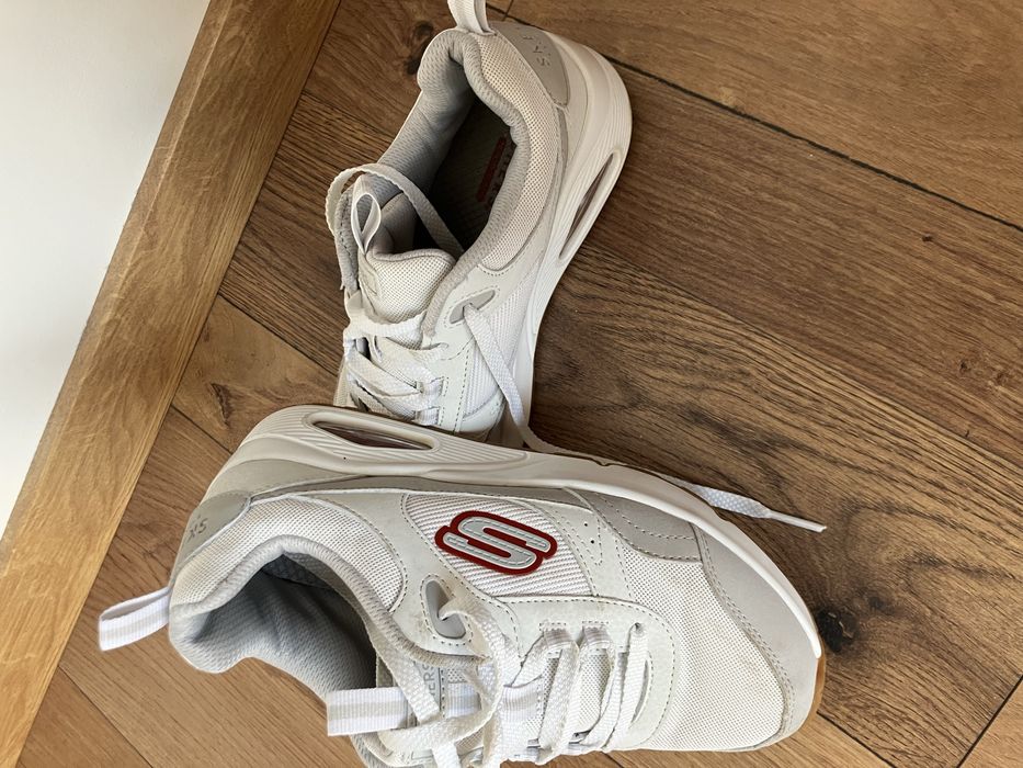Маратонки Skechers и Nike
