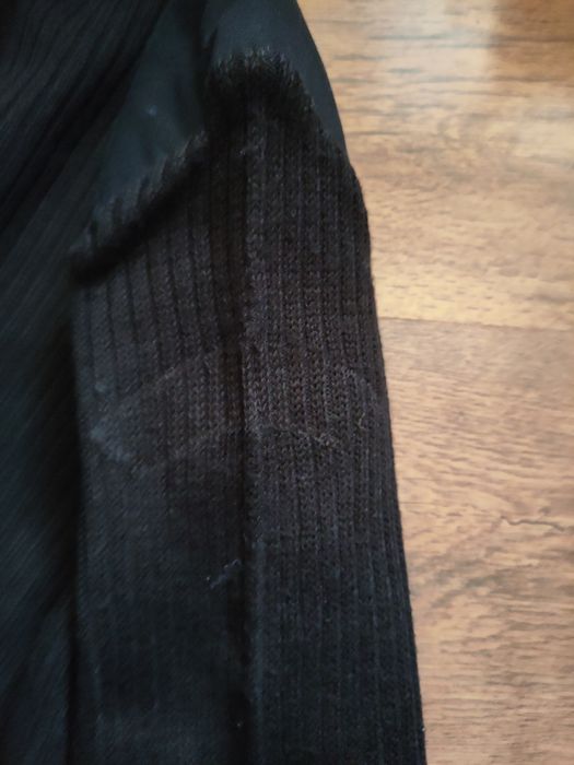 Черен униформен пуловер