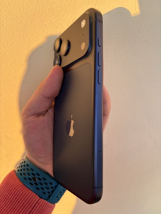 Carcasa iPhone 17 Pro Max Blue, originala