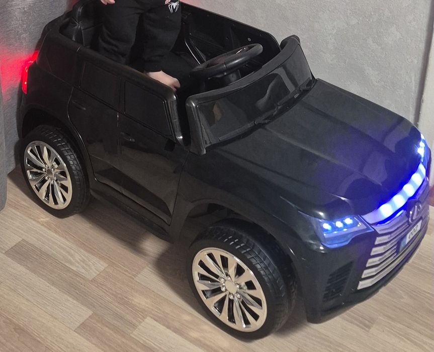 Электромобиль Lexus