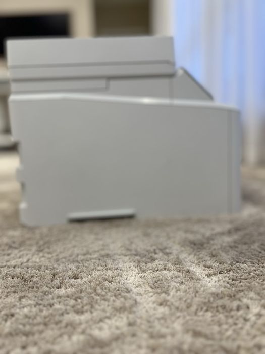 Продавам принтер HP laser let pro mfp M227fdw