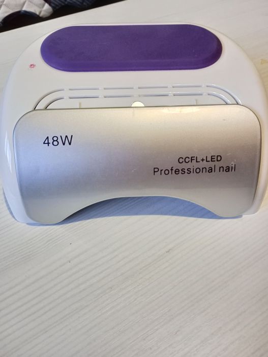 Фурна за гел лак,много добро качество