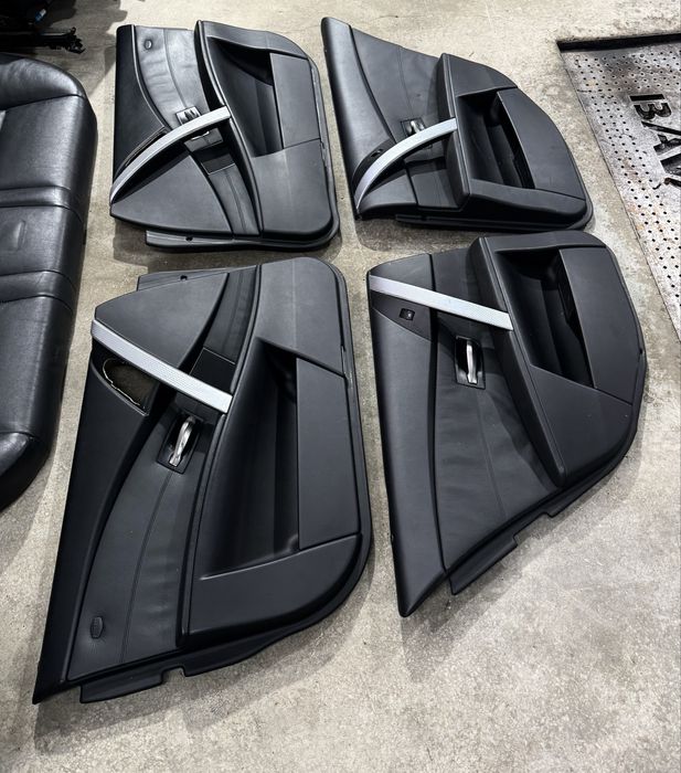 Перфектен черен кожен рекаро салон за бмв Е61 (комби)