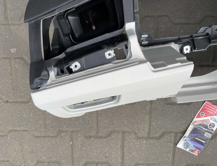 Volkswagen Passat b8 VW Arteon - plansa de bord 2 culori - kit airbag - set centuri de siguranta
