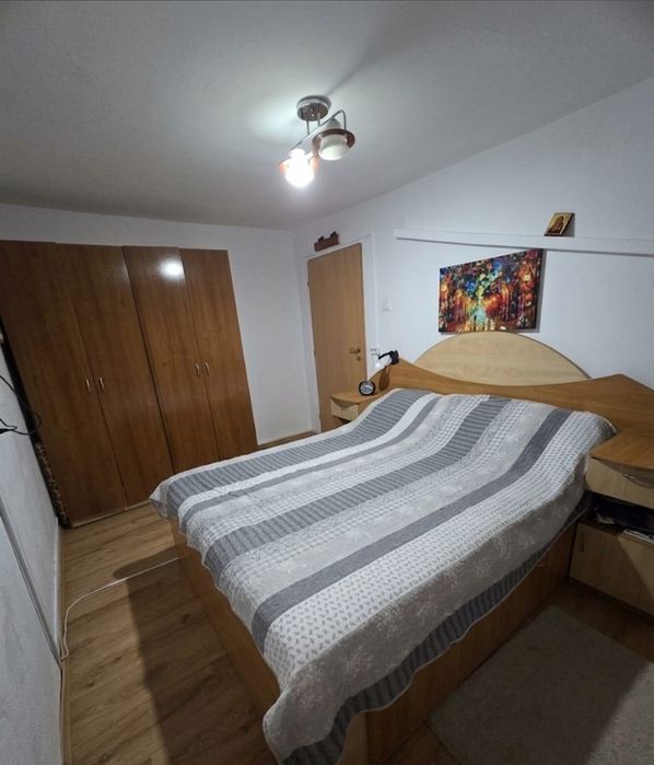 Vanzare apartament 3 camere