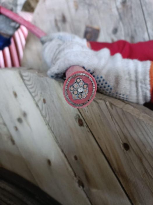 Продам кабель по цене договоримся