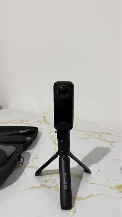 Экшн камера Insta 360 x3