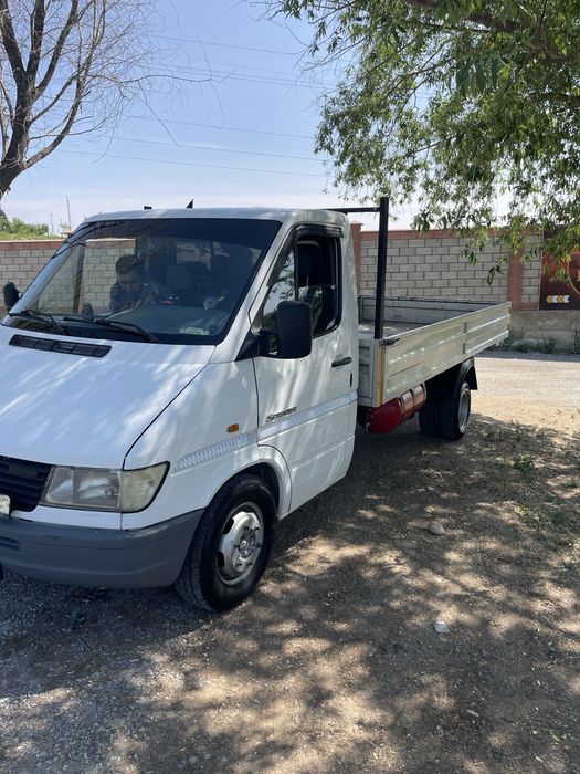 mercedes benz sprinter