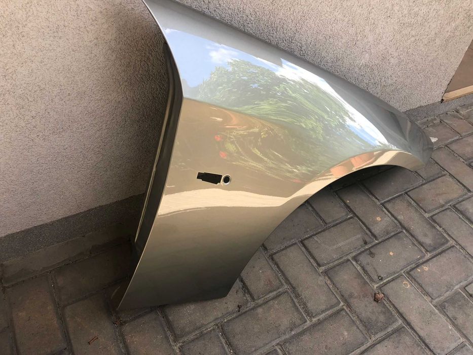 Aripa Fata Dreapta BMW E90 An 2005-2012 Vopsita Auriu