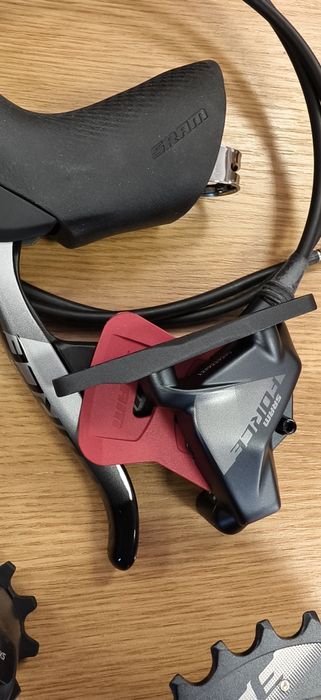 НОВ Groupset SRAM Force D1 eTap AXS 2x12spd Hydraulic Road Disc Brake