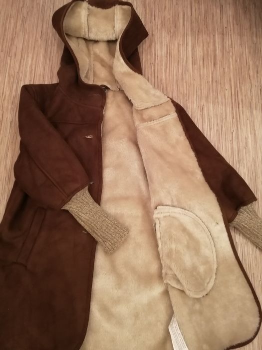 Демисезонное пальто.