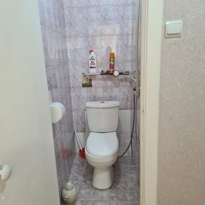 Продам однокомнатную квартиру .