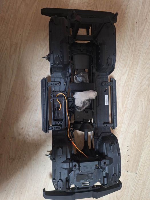 Прадавам два модела