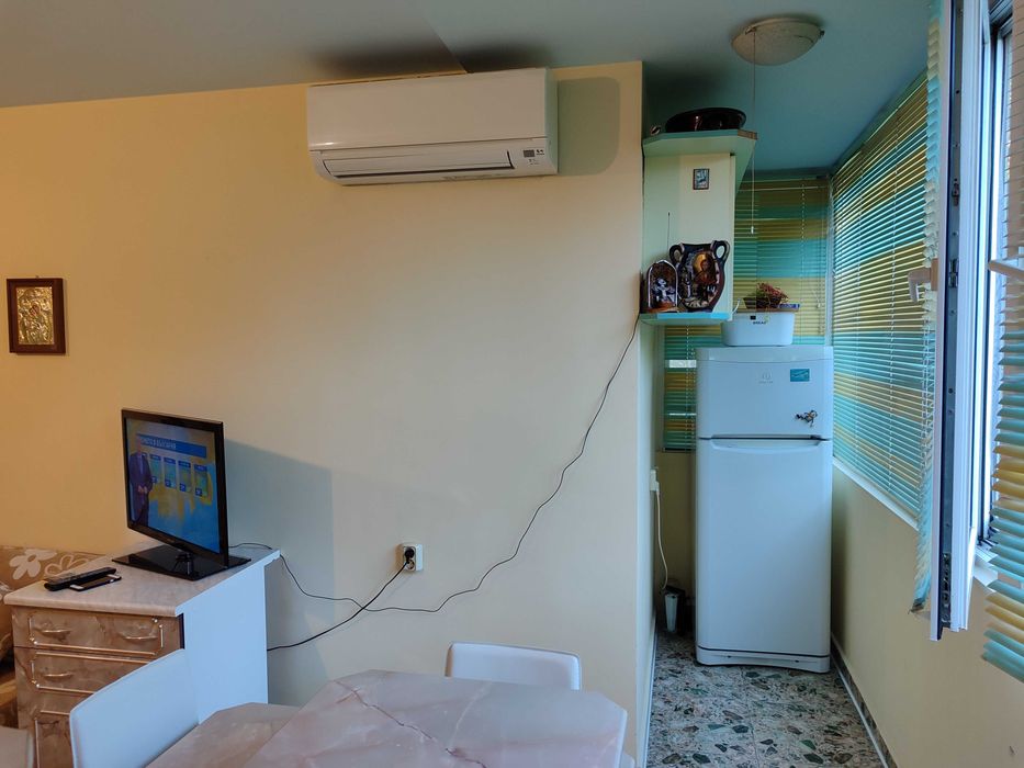 Продава се Двустаен апартамент в Добрич, Център - 70 кв.м за 1166 €/кв.м - Снимка #13