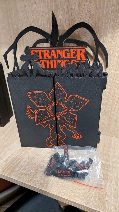 Подставка под фигурки киндер джой осд