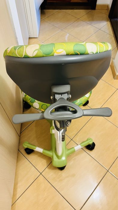 Vand scaun ergonomic Kid metal verde  Mobexpert