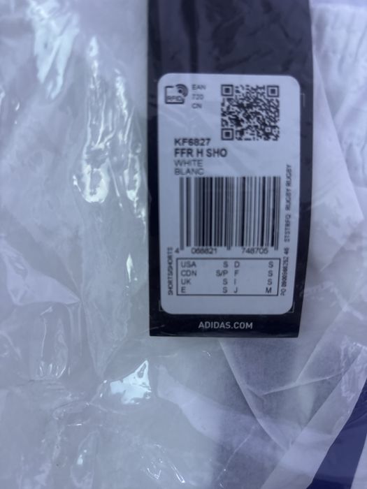 Pantaloni scurti adidas barbati