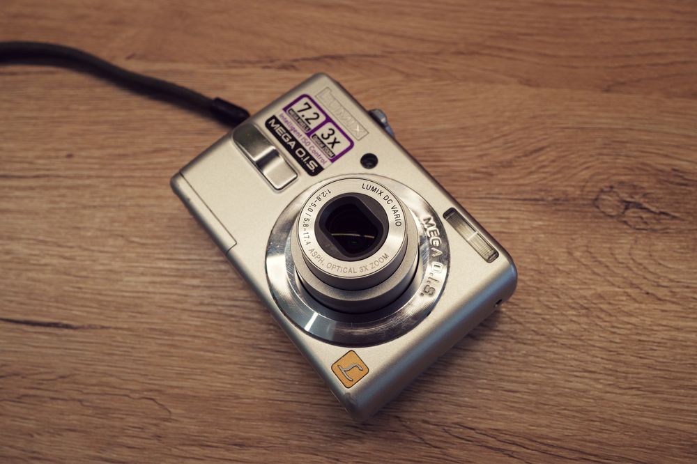 Aparat foto Panasonic Lumix LS70 stare perfecta Retro instagram