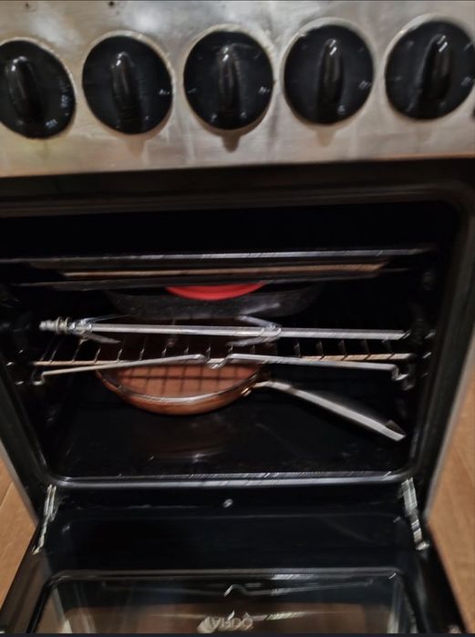 Продам электроплиту Ardo