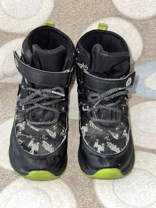 Продам дутыши б/у 30 р-р