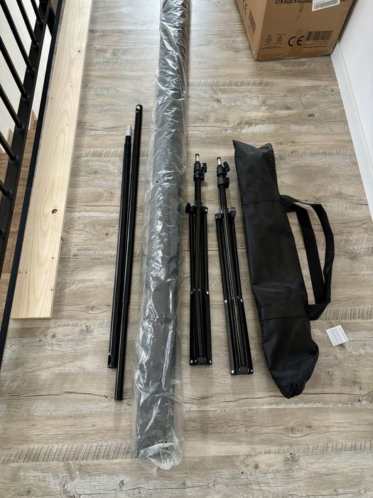 Fundal negru cu suport pentru foto