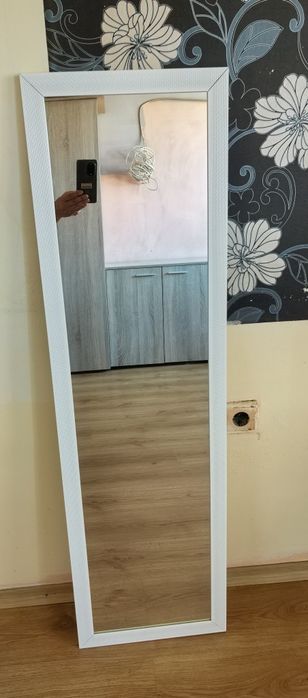 Огледало стенно за стена