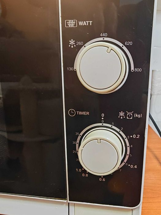 Микровълнова фурна Sharp R-200(W)E 800W