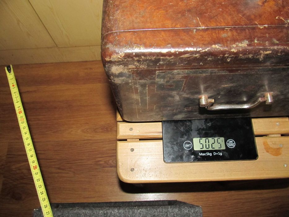 метална касичка с ключе ,  каса ,  сейф