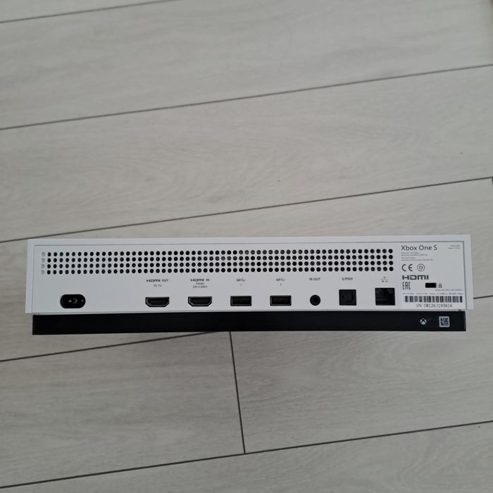XBOX ONE S impecabil