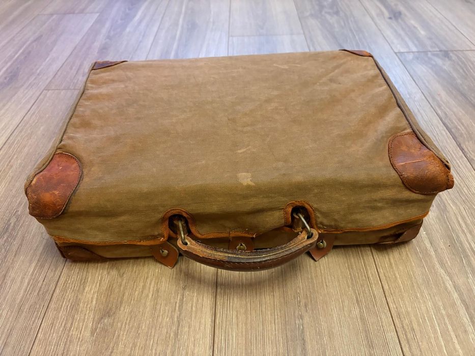 Valiza, servieta antica din piele