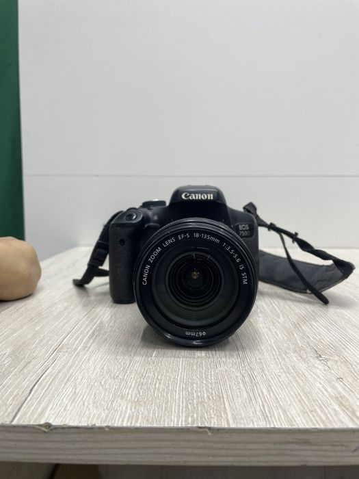 Фотоппарат cenon750D