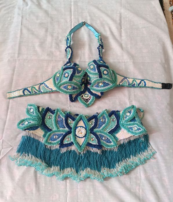 Арабский костюм, 800 000