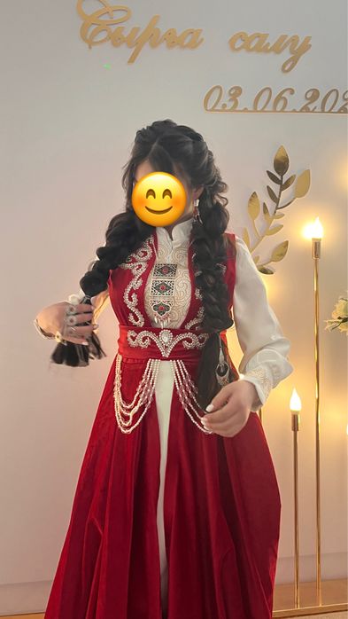 Платья на узату, сырга салу, в отличном состоянии, одевали один раз