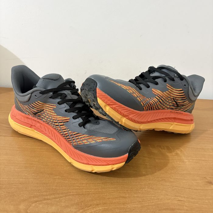 Продается кросокий летние Hoka