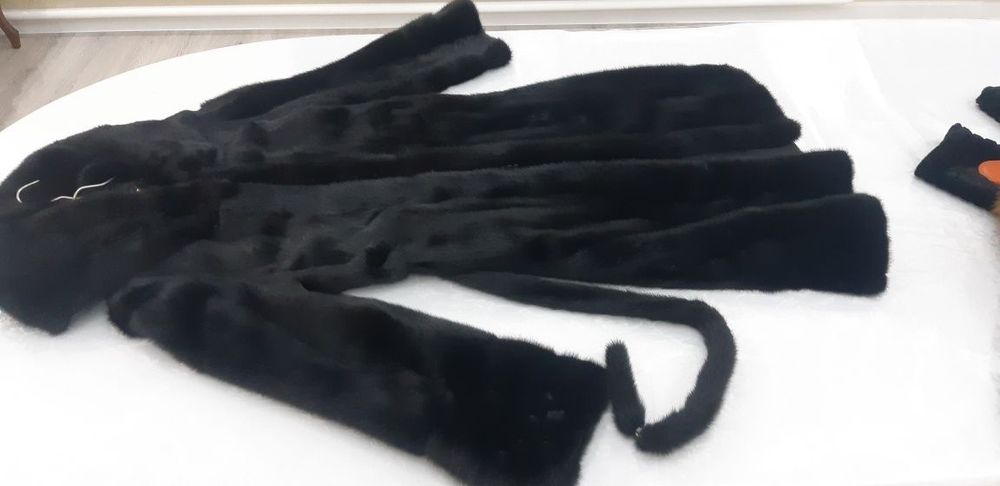 Норковая шуба   .