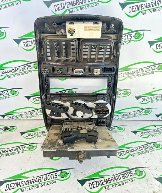 Consola centrala Hyundai Accent 2000 1.3 MT (85 hp)