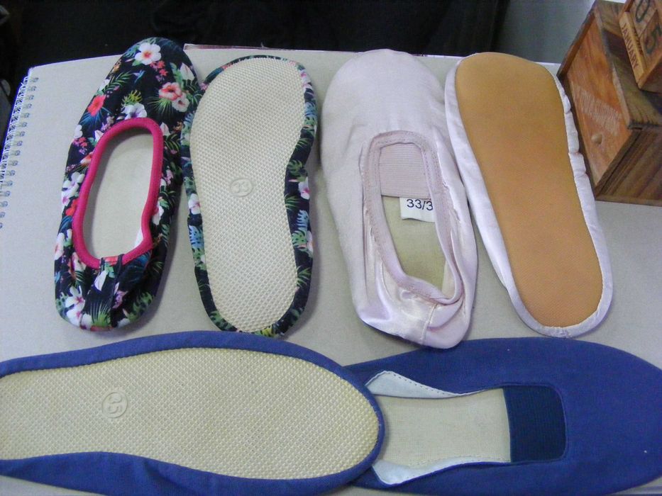 Цвички различни цветове и размери