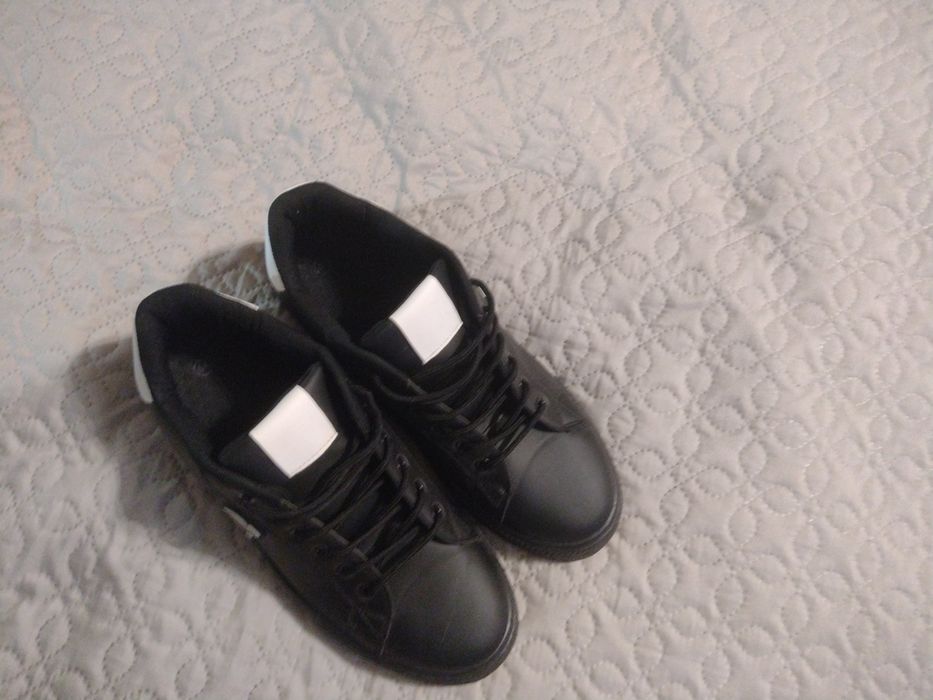 Продавам маратонки