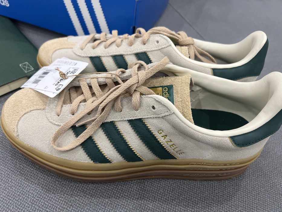Продам кроссовки Адидас Gazelle