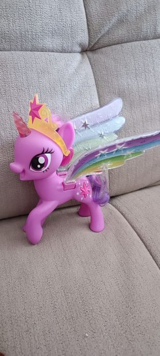 Майлитл пони хамбро