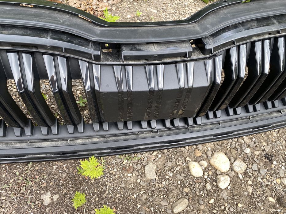 Grila Skoda Octavia 4 facelift 2024 , 2025 grila radiator bara fata