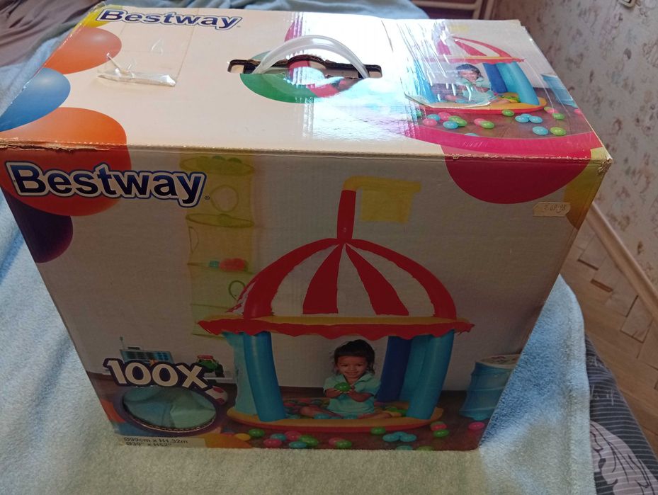 Палатка за игра със 100бр. топки.