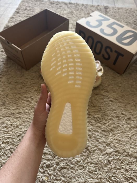 Yeezy Boost marimi de la 40 la 45 (400 lei)